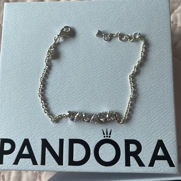 Pandora Diamond Heart Bracelet - Picture 3 of 3